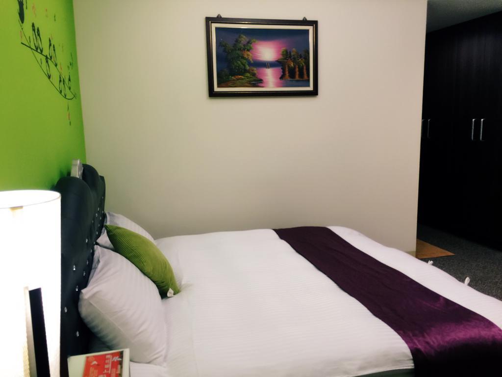 פולי Fall In Love Karuizawa Hostel מראה חיצוני תמונה